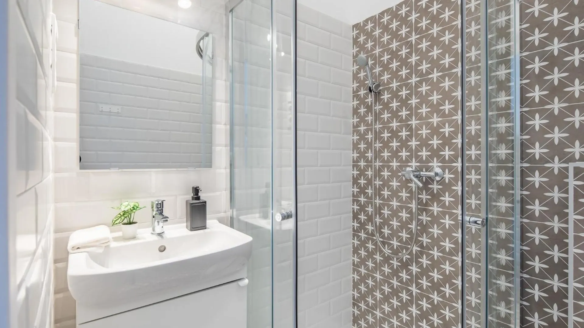 Central - New - Easy Sleep Budapest Lejlighed